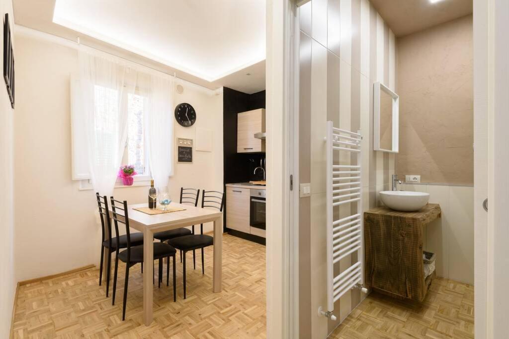 Casa Agata, Accogliente Appartamento Nel Centro Storico コルトーナ エクステリア 写真