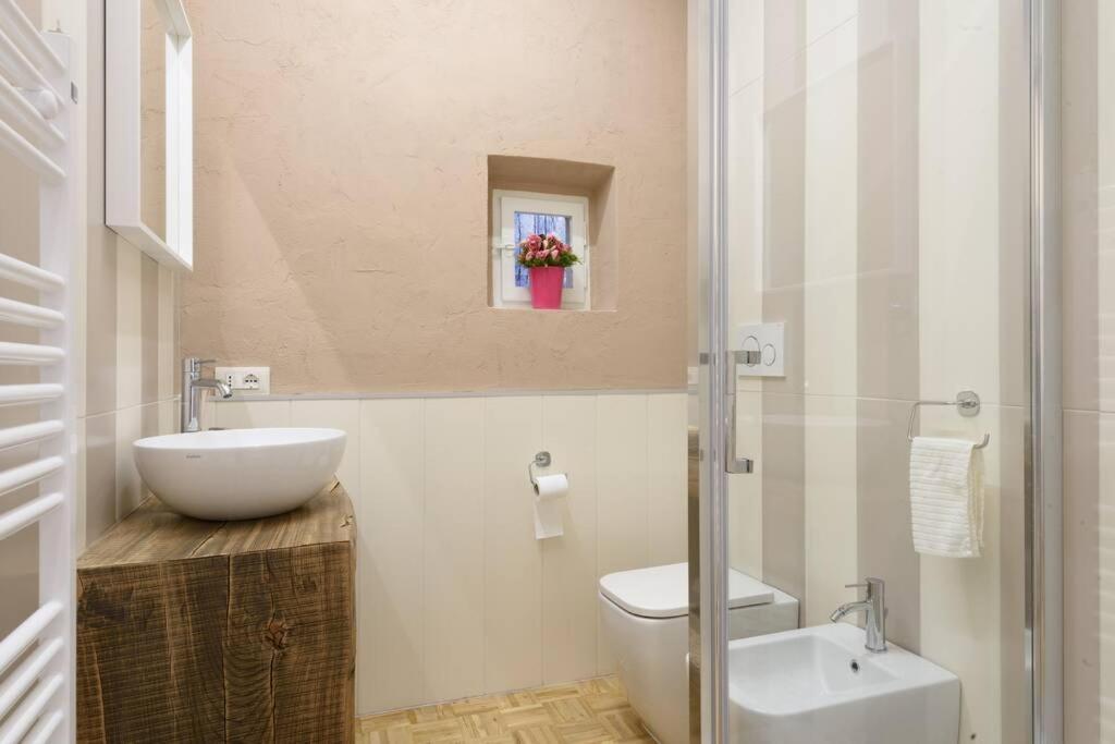 Casa Agata, Accogliente Appartamento Nel Centro Storico コルトーナ エクステリア 写真